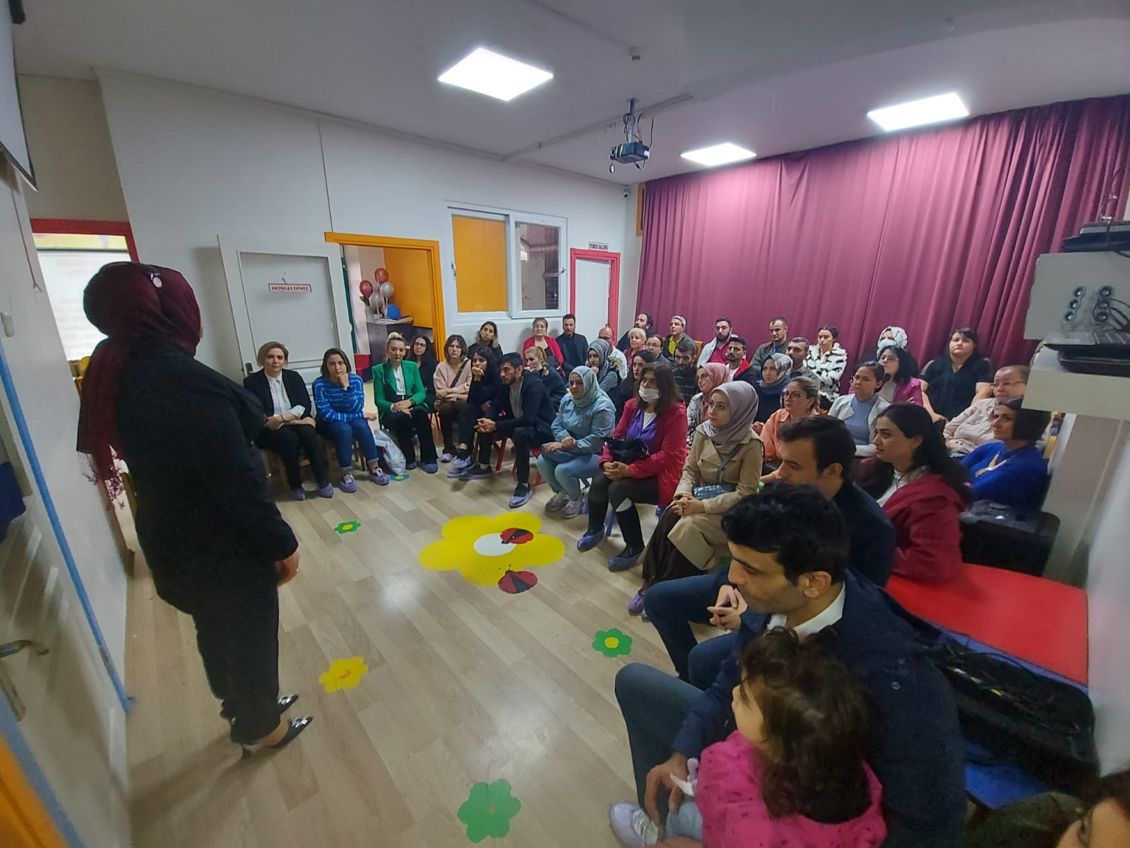 küçük çınarlar ana okulu veli toplantısı